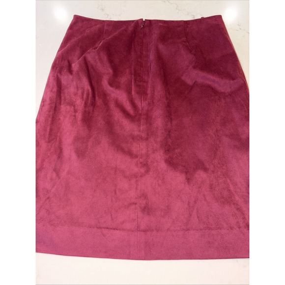 J Crew A-Line Pencil Skirt Womens 4 Burgundy Mini Faux BrushedSuede Lined F5023‎ - Picture 2 of 7